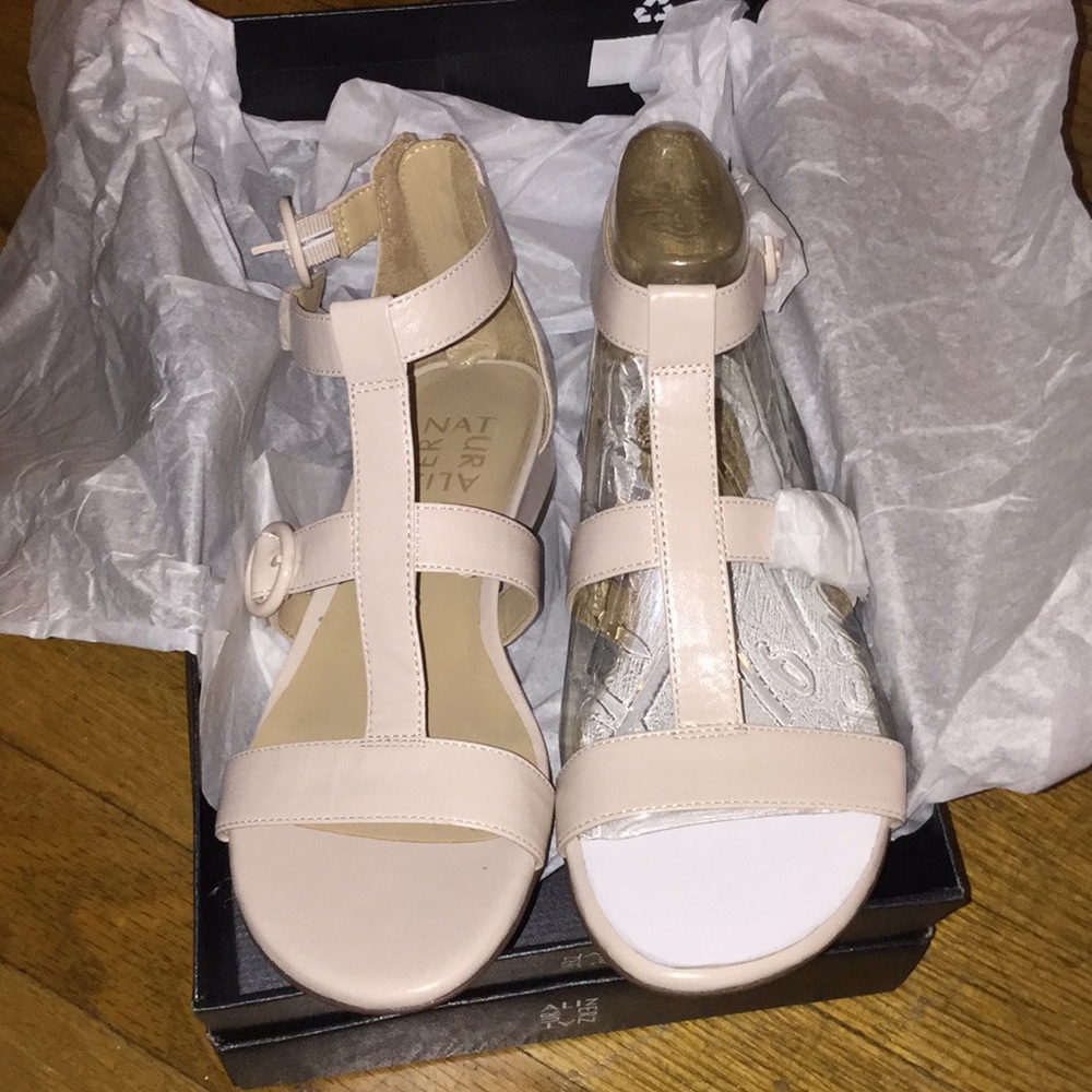 NEW Naturalizer brand name sexy shoes!
